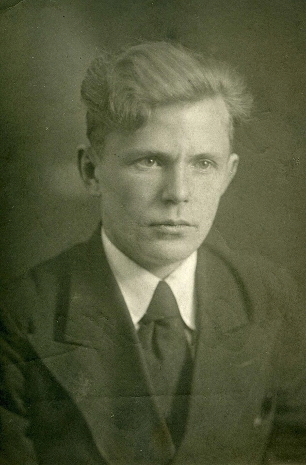 Дед Галины Иванкиной по матери