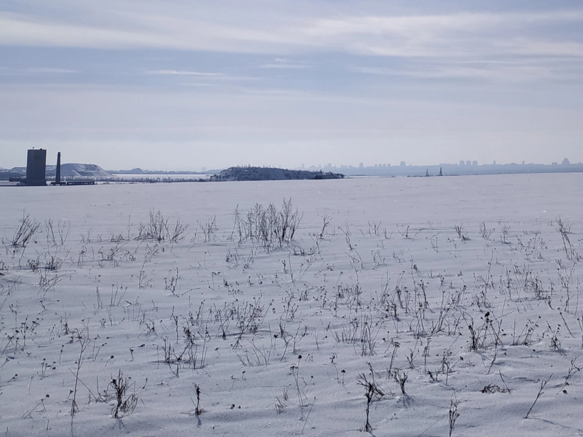 За садом и оврагом - линия фронта