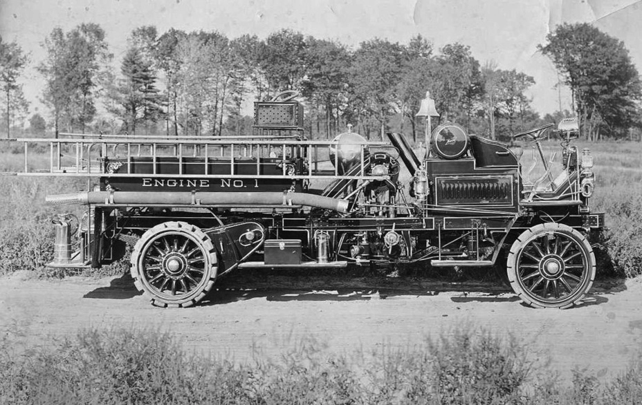 Первые пожарные автомобили марки Knox появились в 1905 году