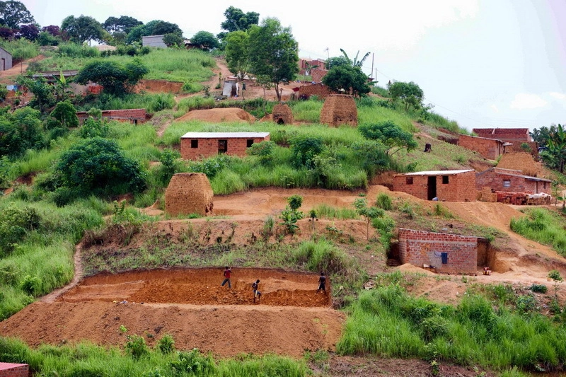 Современный вид столицы королевства Конго — Мбанза Конго (Сан-Сальвадора). whc.unesco.org