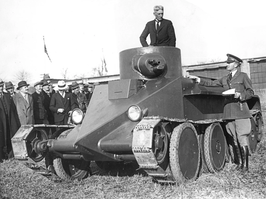 Convertible Medium Tank M1931. В отличие от предшественников, это был полноценный танк с башней и вооружением