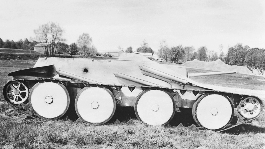 Christie M1936 Airborne Tank, первый танк, построенный при Уильяме Бигли. Он же стал первым, который стал чисто гусеничным. В 1941 году этот танк испытали ещё раз