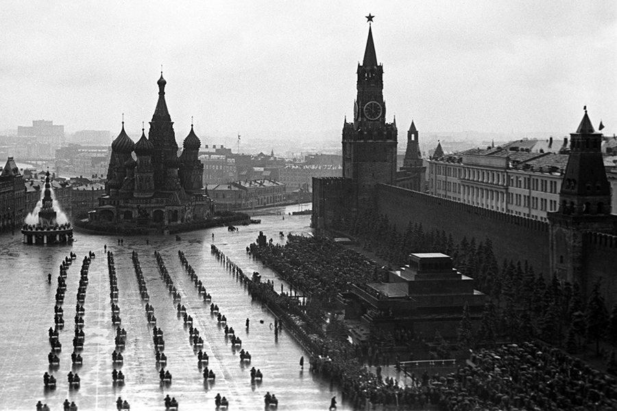 Парад Победы на Красной площади 24 июня 1945 года