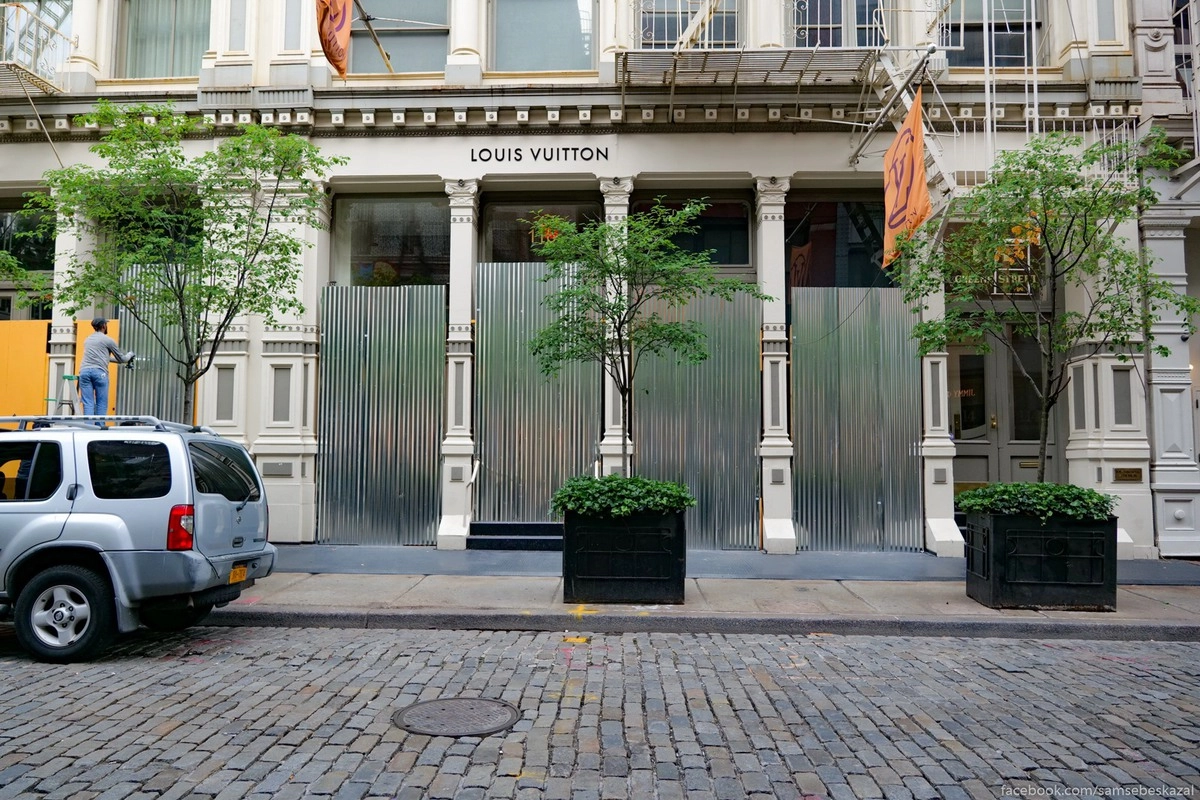 29. У них была добротная защита из фанеры, но она не помогла.