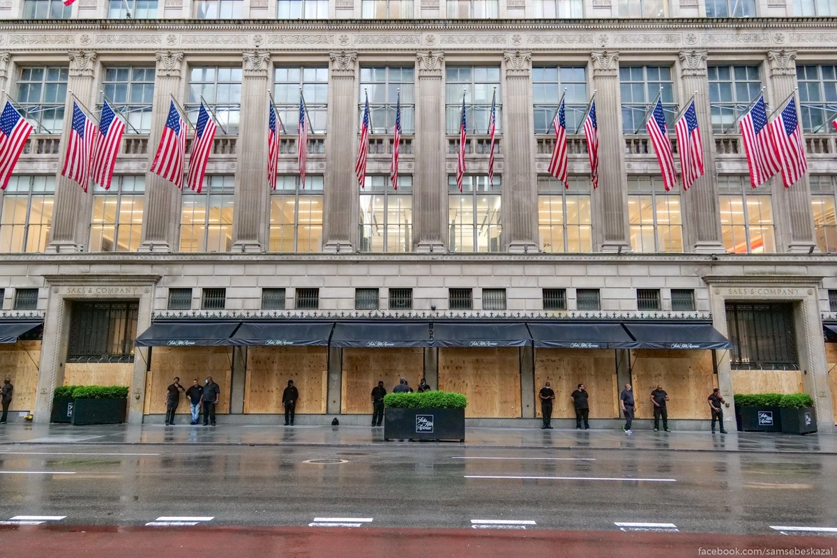 Лучшей иллюстрации того, до чего довели город, наверное, не придумать.