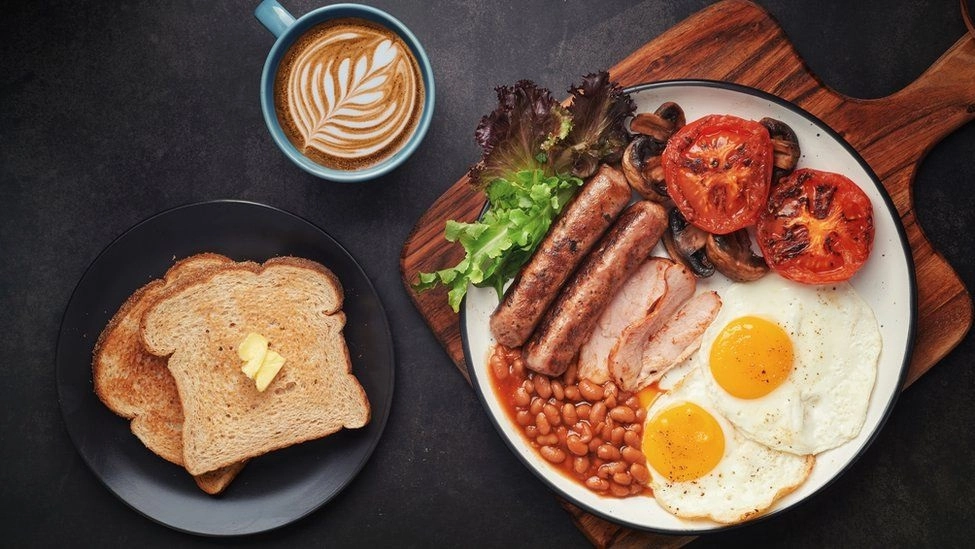 "Что? Утро в английской семье нет сосисок? Господи, и куда только мир катится?" Дороти Сейерс "Что? Утро в английской семье нет сосисок? Господи, и куда только мир катится?" Дороти Сейерс