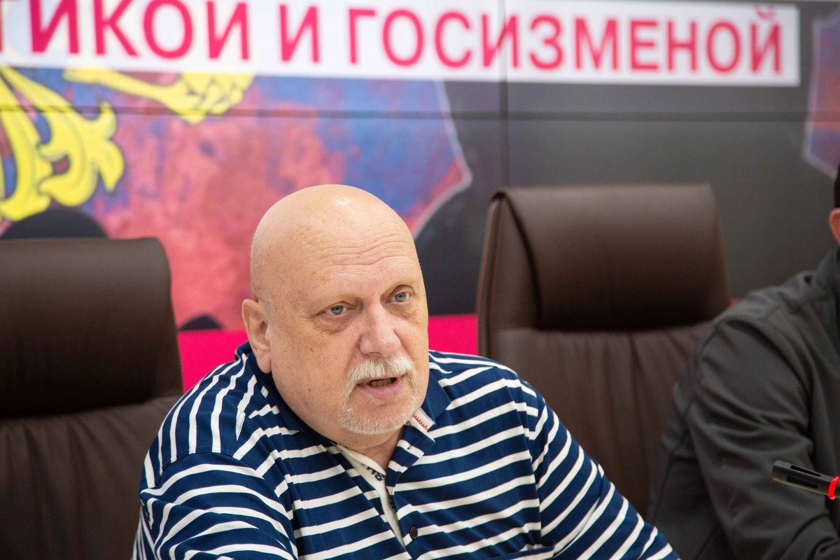 Александр Михайлов