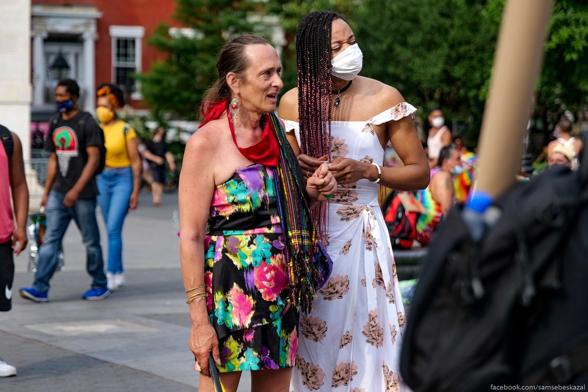 12. Народ был очень яркий и не всегда было понятно кто вообще кто.