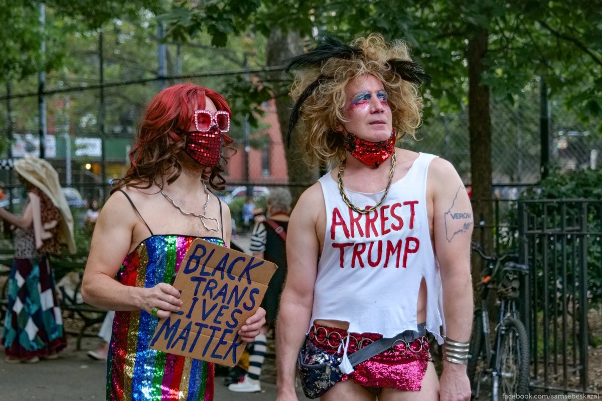 36. Арестуйте Трампа (и отдайте его мне) :)