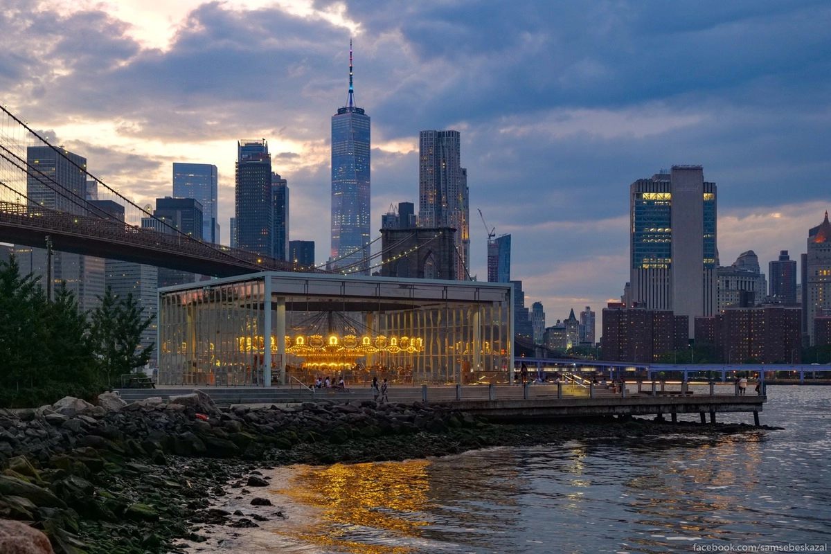 38. Со всеми его видами, местами и атмосферой.