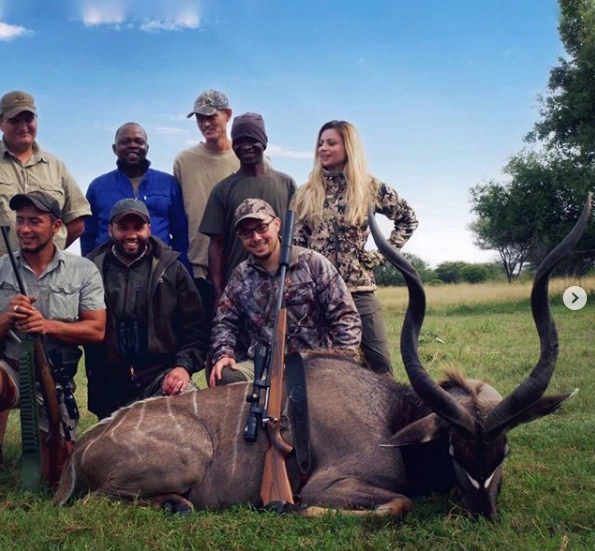 C антилопой C антилопой