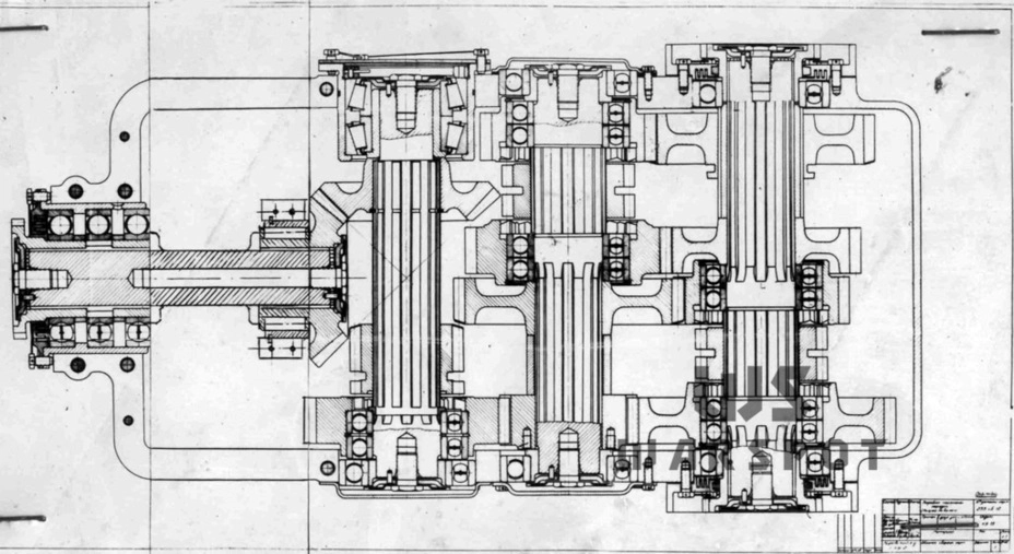 Коробка передач «группа 21-212», разработанная Шашмуриным для КВ-1с. Она оказалась наиболее удачной и пошла на серийный танк