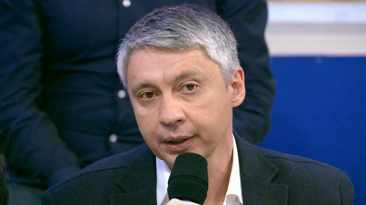 Александр Сафонов.