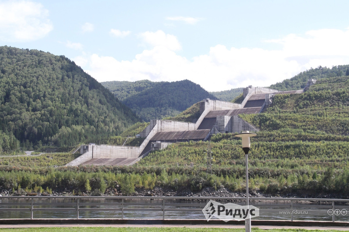 Обводной канал СШГЭС