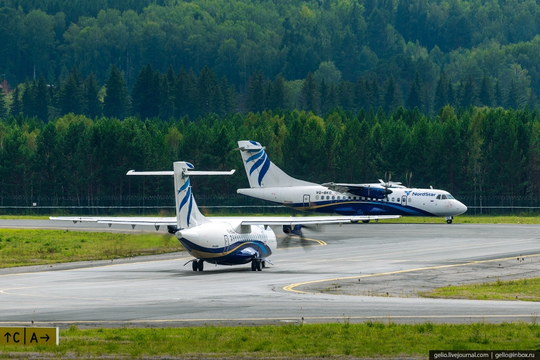 26. В аэропорту Красноярска базируется авиакомпания NordStar. В её парке есть и турбовинтовые ATR-42-500 для выполнения региональных рейсов по Сибири.