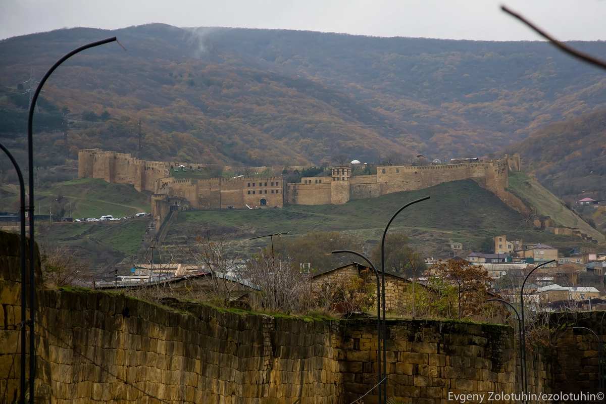 Древняя крепость Нарын-кала в Дербенте. Древняя крепость Нарын-кала в Дербенте.