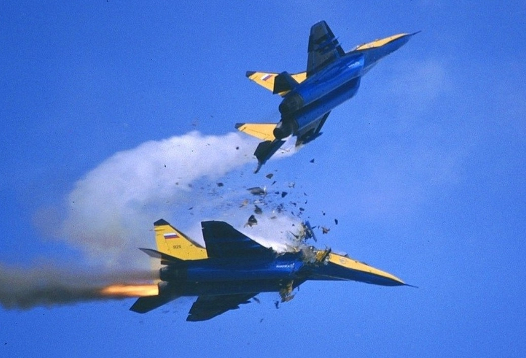 Столкновение Су-34