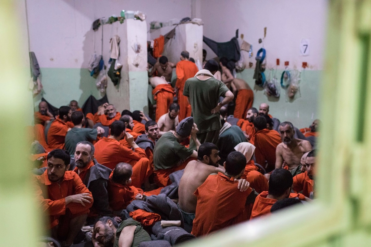 Больница при тюрьме в сирийском городе Хасеке для заключеннных боевиков.
