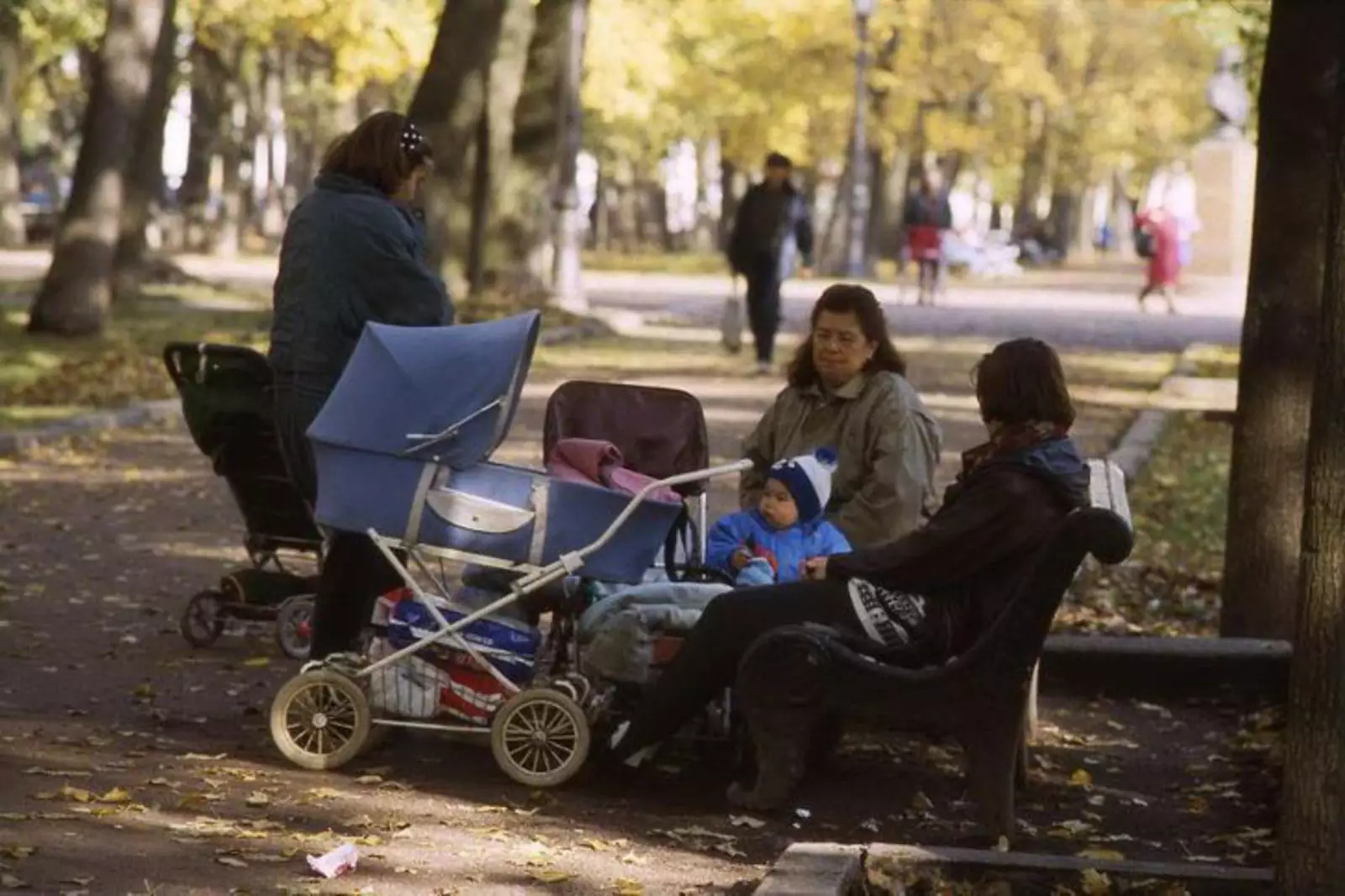 Гламурная домашняя фотосессия того времени. 