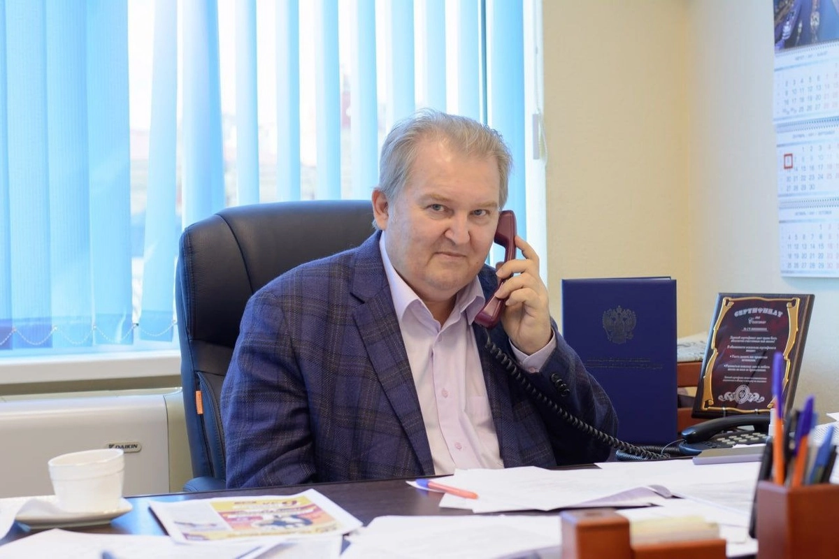 Михаил Емельянов