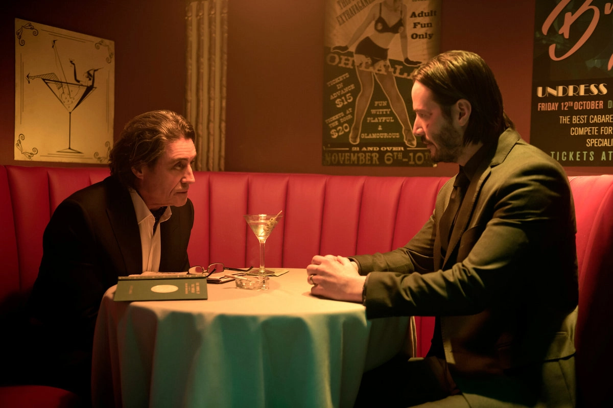 Во всех трех фильмах отель "Континенталь" был знаковым местом действия. Во всех трех фильмах отель "Континенталь" был знаковым местом действия.