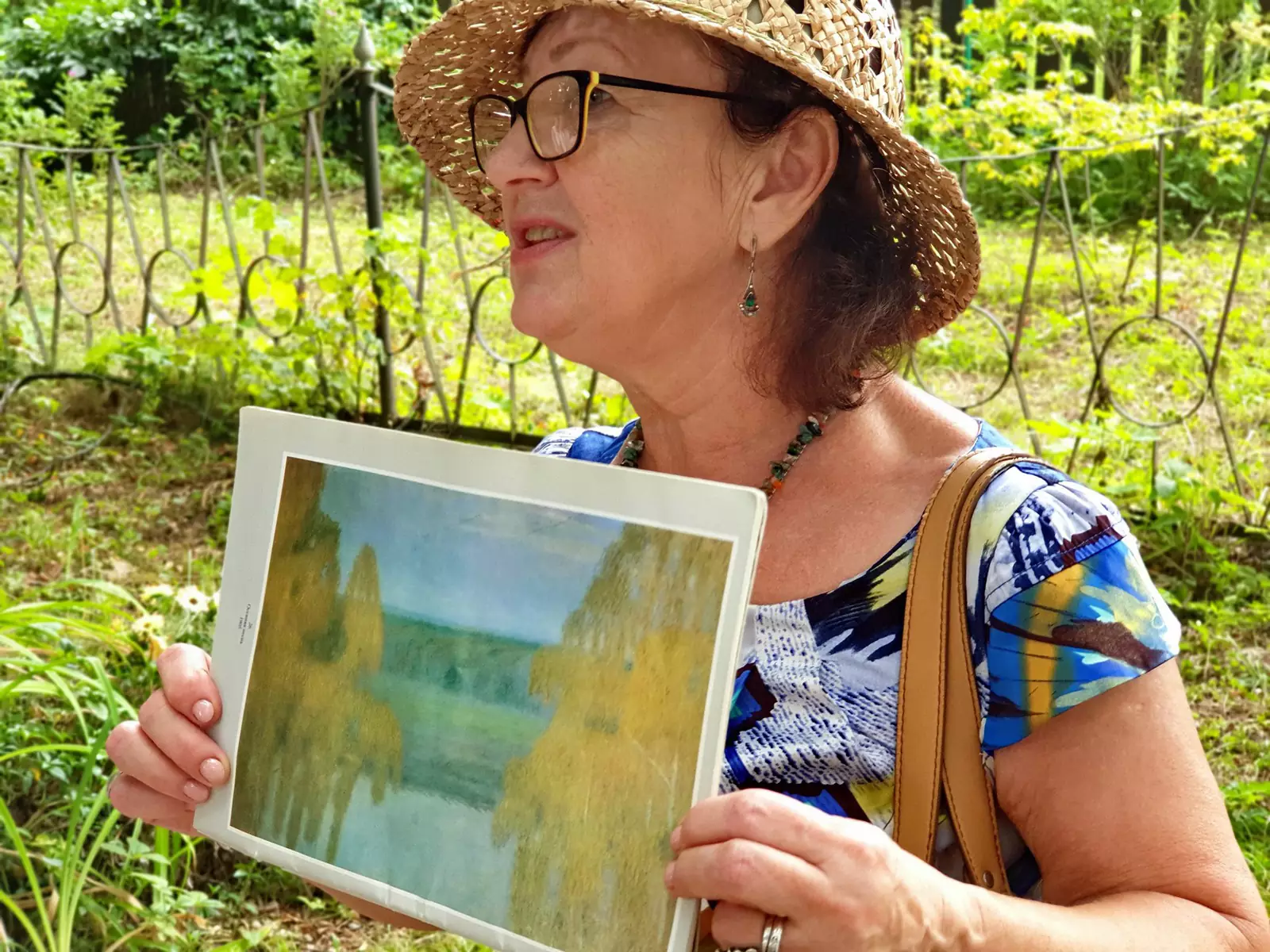 Картина с косогора, тот же вид, но сейчас всё заросло. Картина с косогора, тот же вид, но сейчас всё заросло.