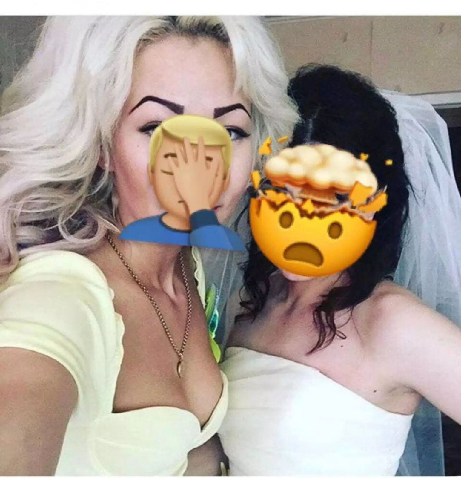 Тут беда и с цветом, и с формой. Тут беда и с цветом, и с формой.