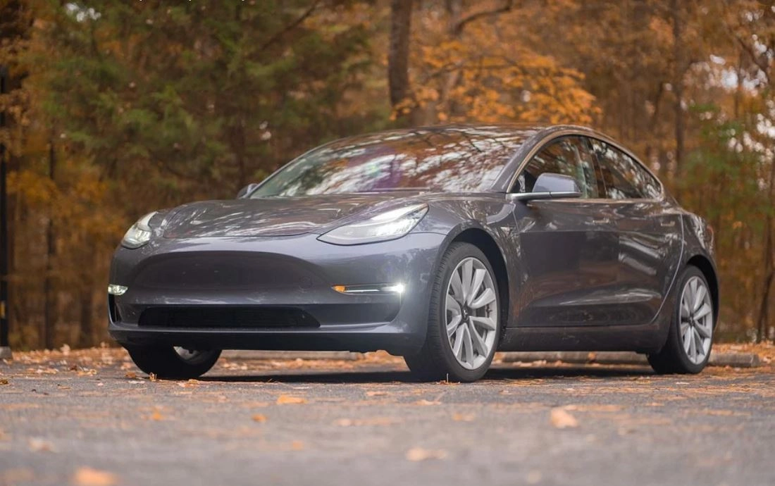 Tesla model 3