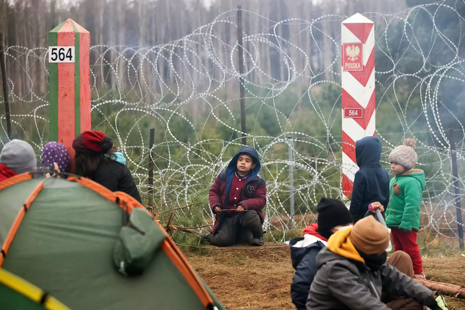 Лагерь мигрантов на белорусско-польской границе.