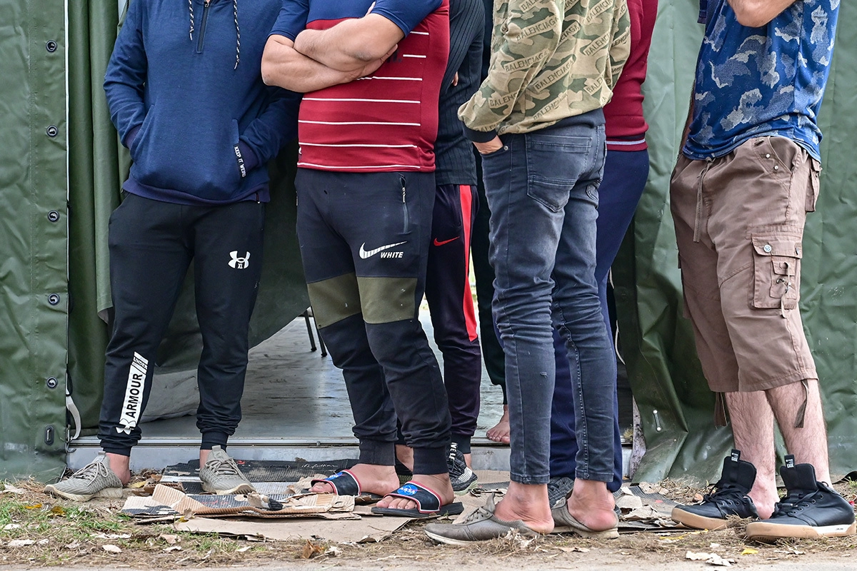 Центральный приемный пункт для беженцев в германском Айзенхюттенштадте