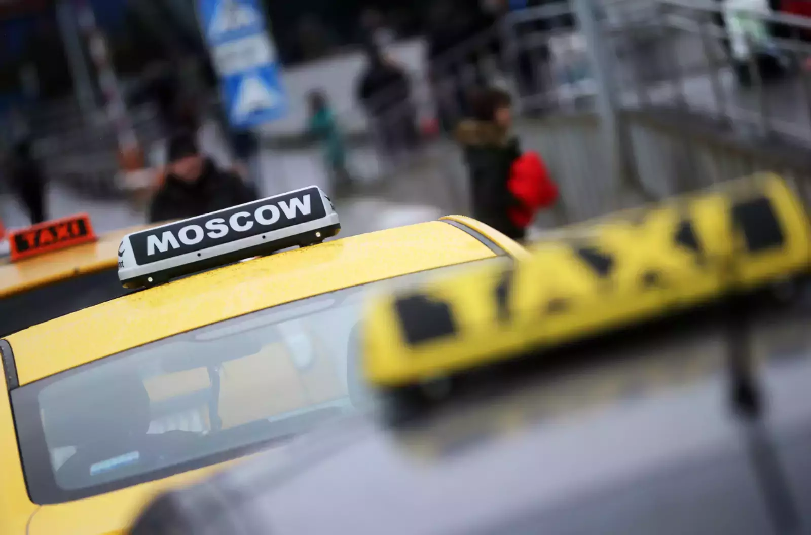 Где русские таксисты. Московское такси. Такси Москва. Таксист в Москве. Такси картинки.