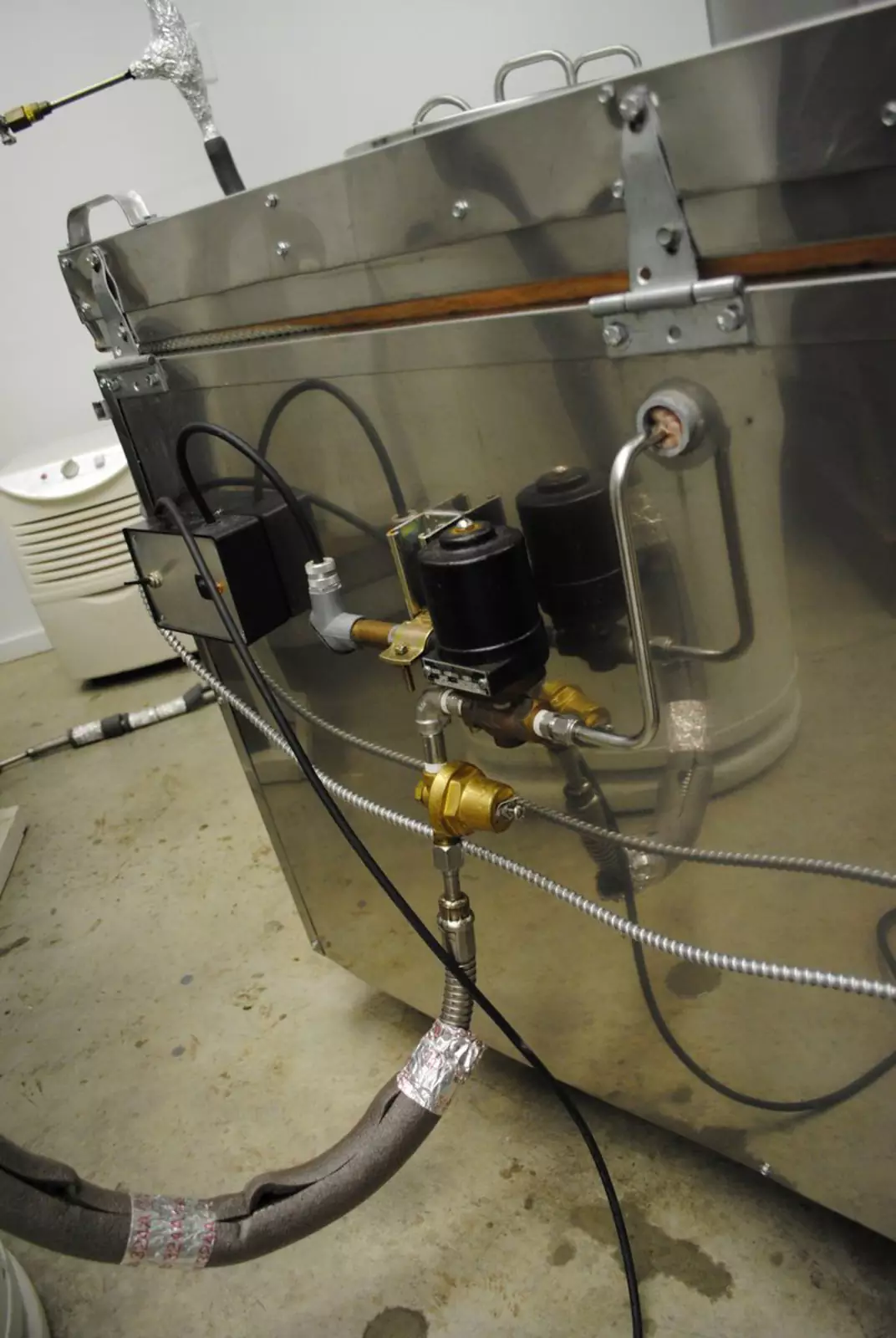 Удалова и Медведев ведут спор не только за криптопациентов, но и за дорогостоящее оборудование Удалова и Медведев ведут спор не только за криптопациентов, но и за дорогостоящее оборудование