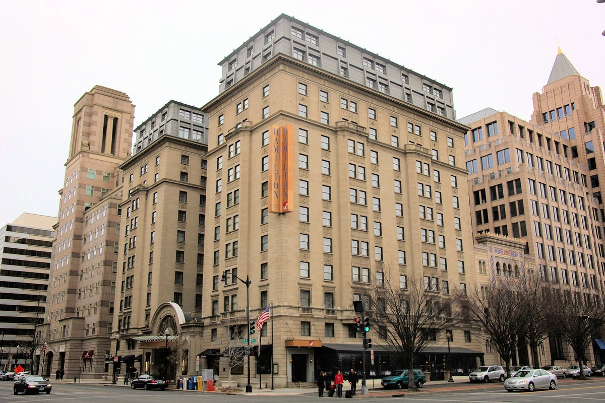 Отель Hamilton в Вашингтоне.