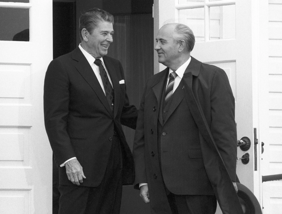 Рональд Рейган и Михаил Горбачев в Рейкьявике, 1986 год.