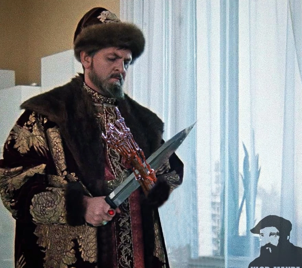 Топовая работа. Иван Васильевич на самом деле терминатор. Топовая работа. Иван Васильевич на самом деле терминатор.