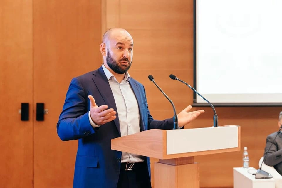 Константин Долгов