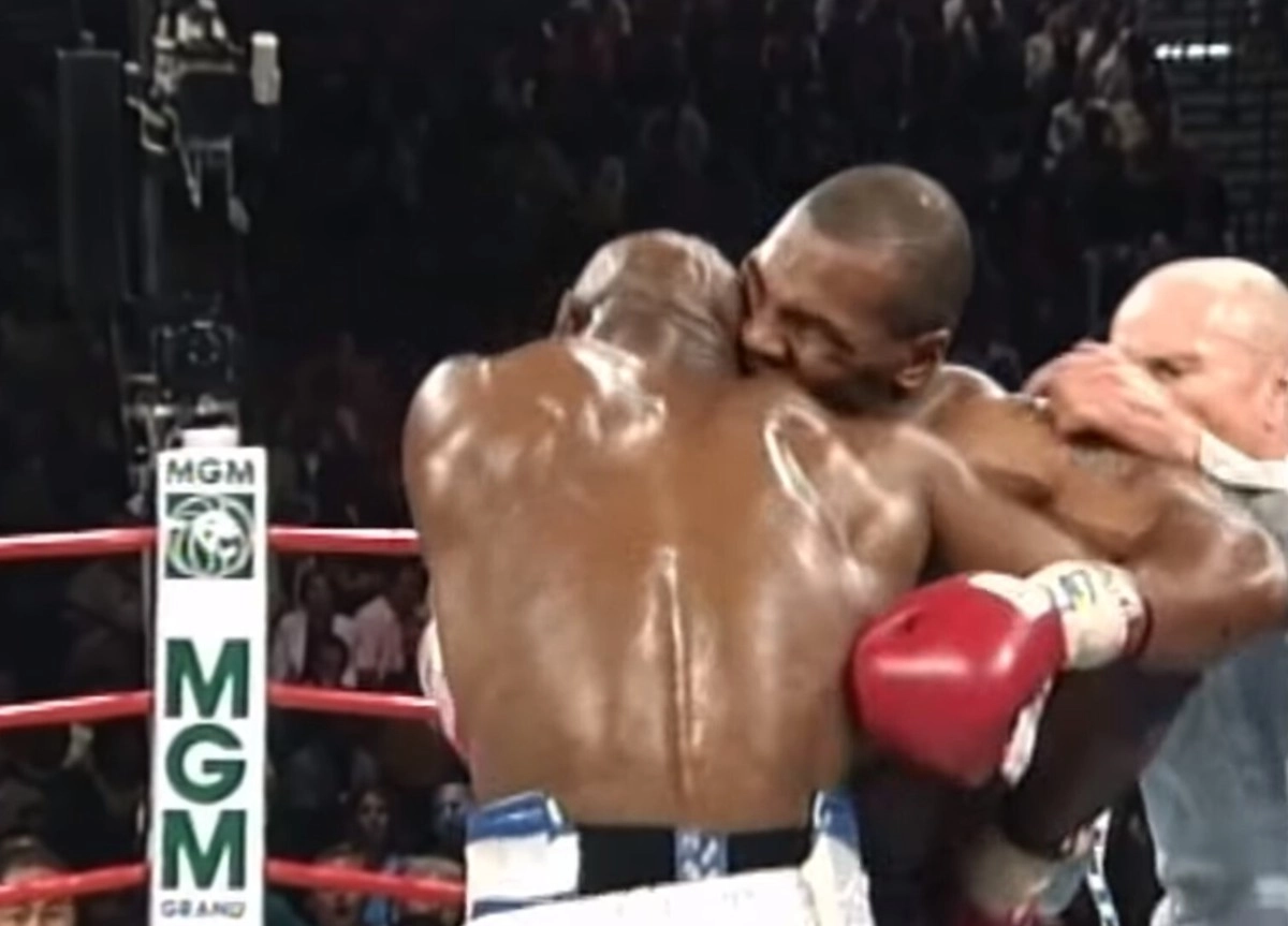 Исторический укус Тайсона