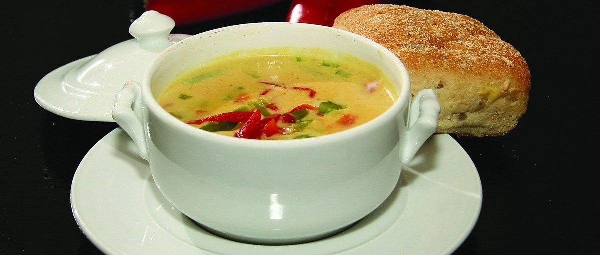 Горячий суп на обед