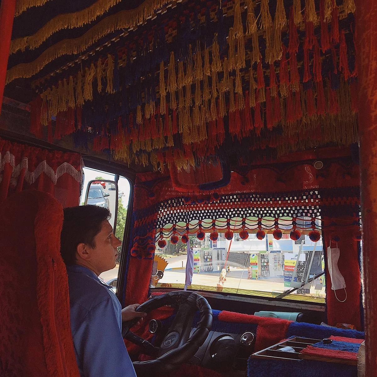 Парагвайский автобус изнутри