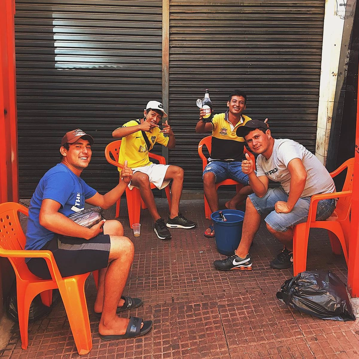 Парагвайские пацаны