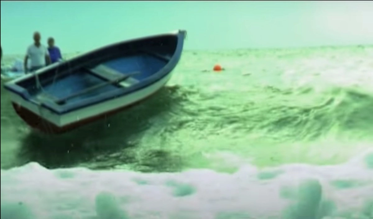 Многие жители острова были бедными рыбаками. Многие жители острова были бедными рыбаками.