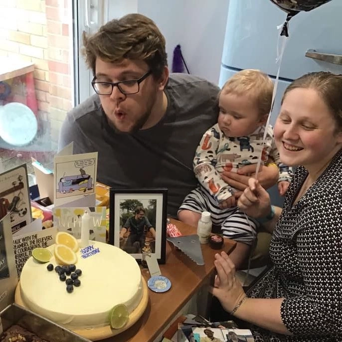 Джорджия со своей семьей.