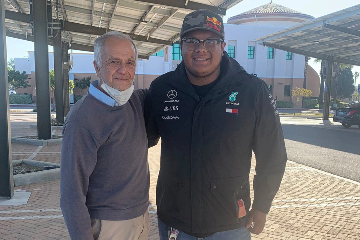 Хосе Вильярруэль и Стивен Нава. Хосе Вильярруэль и Стивен Нава.