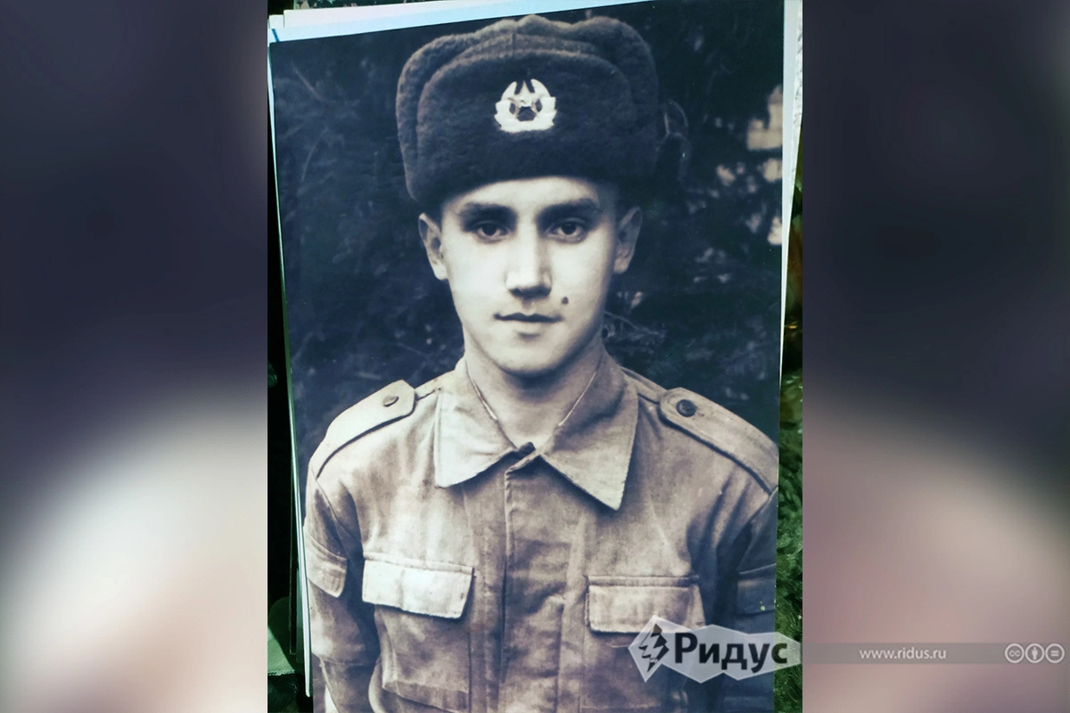 Роман Черкас в юности. Роман Черкас в юности.