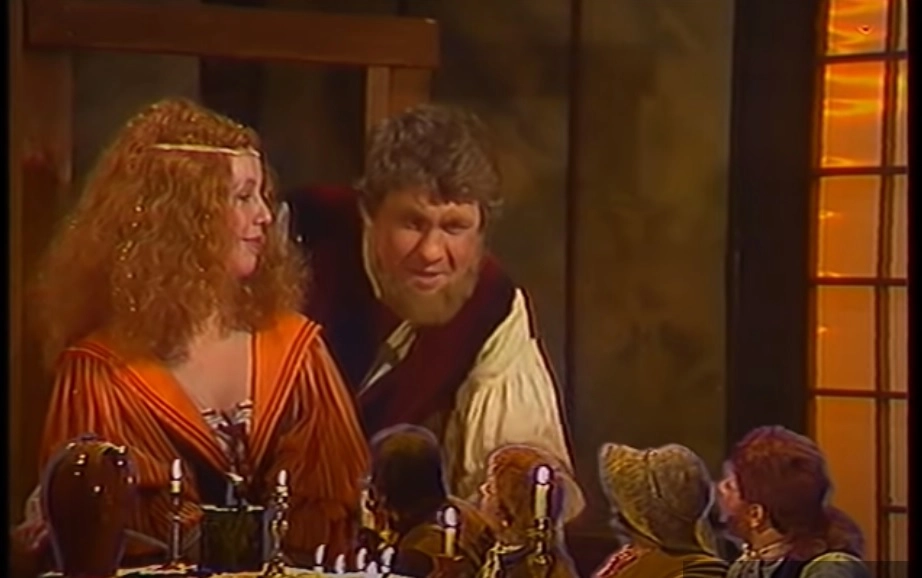 Фродо и его друзья в гостях у Тома Бомбадила