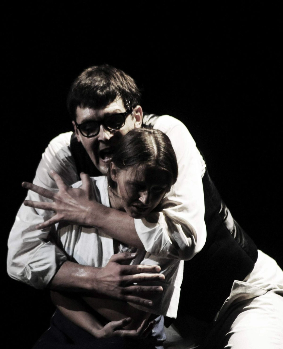 Актер Сергей Епишев в саектакле "Мера за меру" Театра Вахтангова