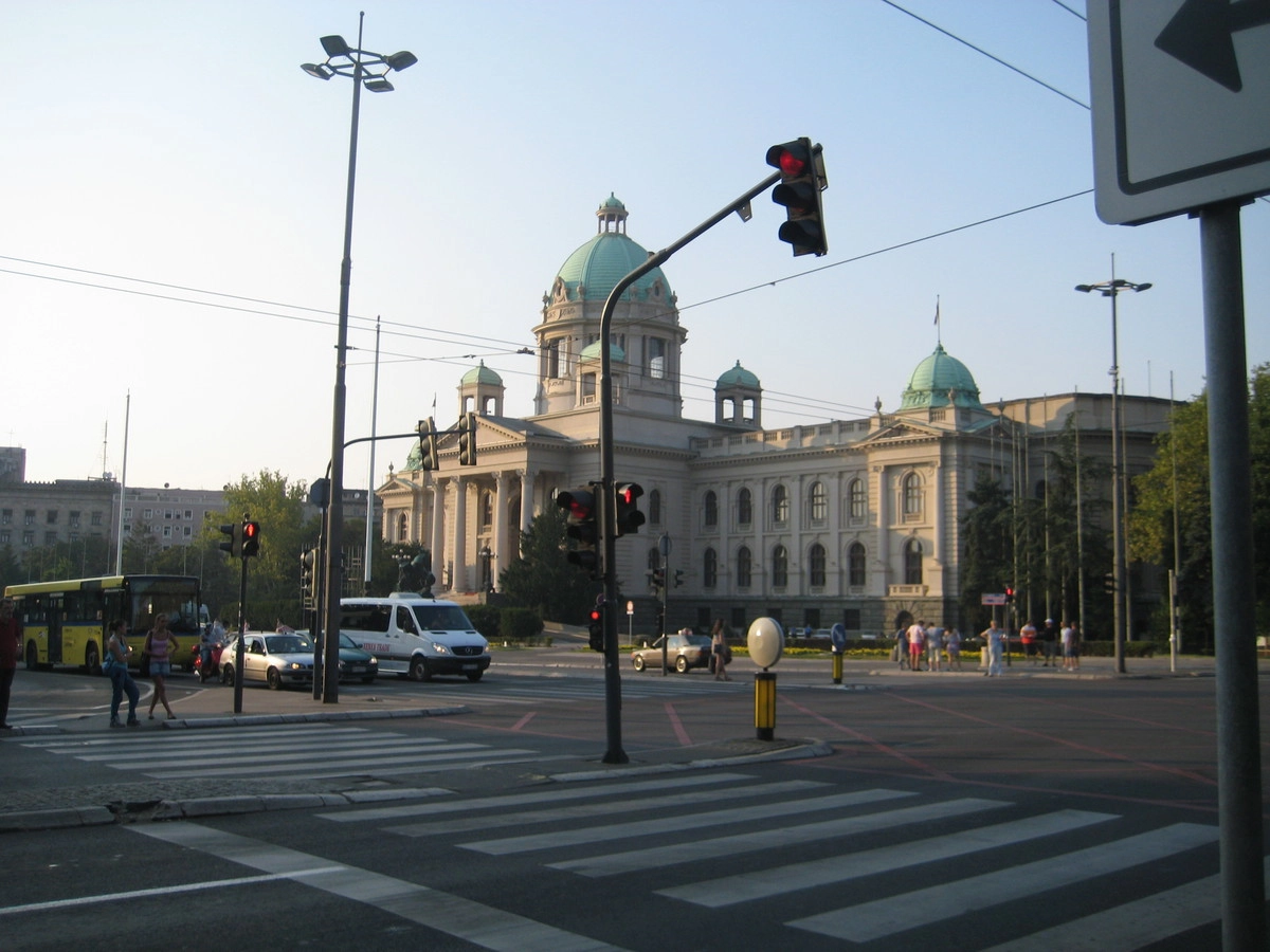 Белград - Парламент по-моему