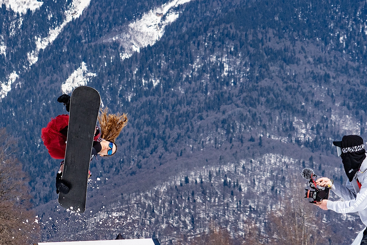Награду за наиболее сложные трюки на борде получила Надя Круглова из Перми