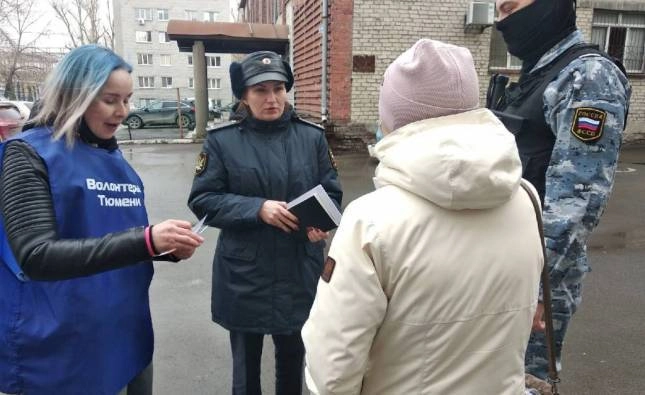 Судебные приставы