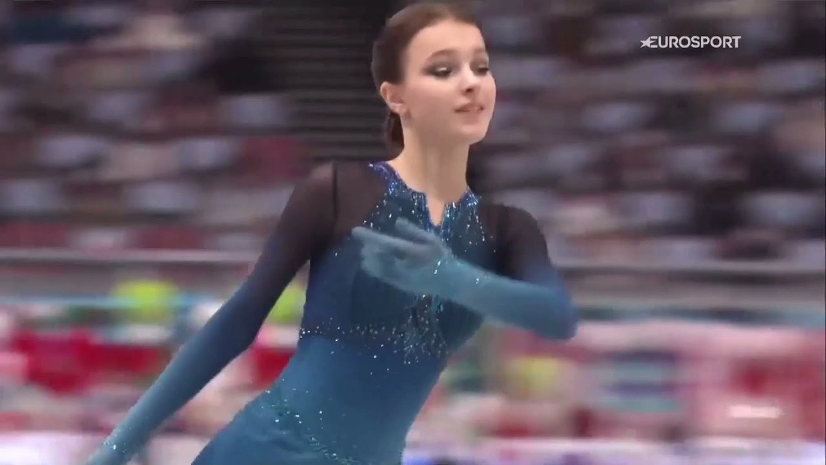 Выступление чемпионки мира 2021 года Анны Щербаковой